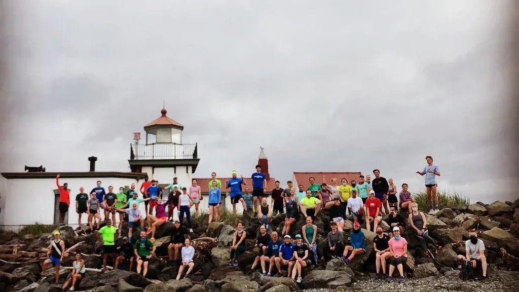 A group photo of the green lake running group